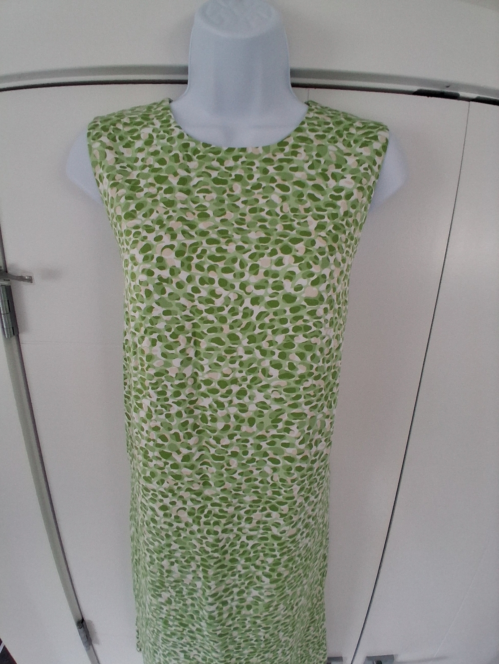 Olsen/ Sleeveless Green, Beige, White Pebble-Print Shift Dress/ Size US 8 - Picture 3 of 14